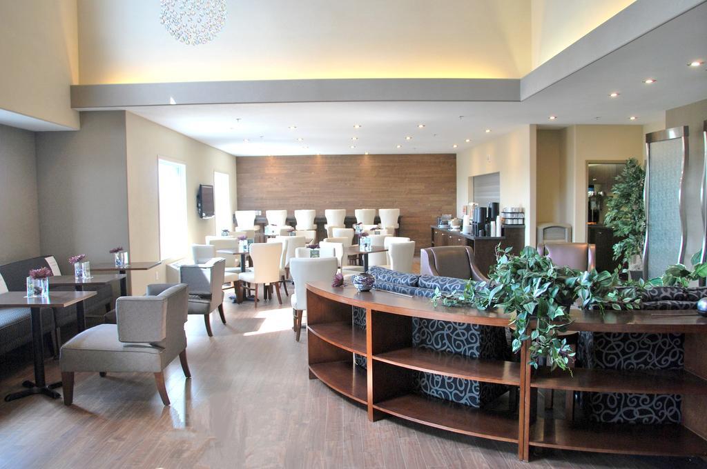 Days Inn By Wyndham Regina Airport West Ngoại thất bức ảnh
